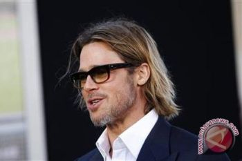 Brad Pitt rancang mebel mewah