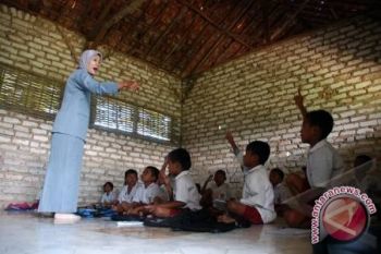 Duh, murid SD numpang belajar di rusun