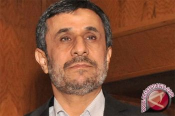 Presiden Ahmadinejad bertolak ke Indonesia 