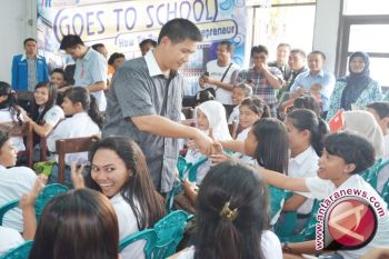 Uang komite kesepakatan orang tua sekolah