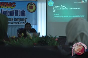 Fakultas Hukum Unila Luncurkan 40 Buku Ilmiah