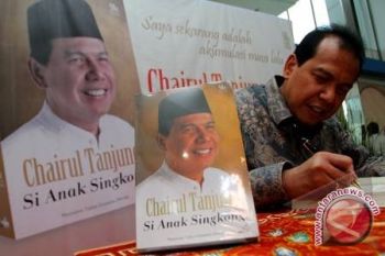 Menko Perekonomian Chairul Tanjung raih gelar doktor    