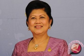  Ibu Ani Abadikan Keindahan Stockholms Stadshus