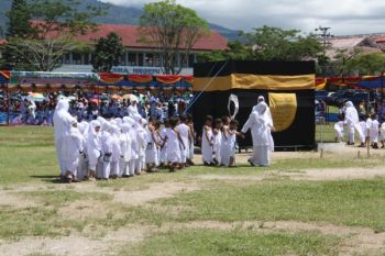 Ribuan Murid TK Padangpanjang Ikuti Manasik Haji