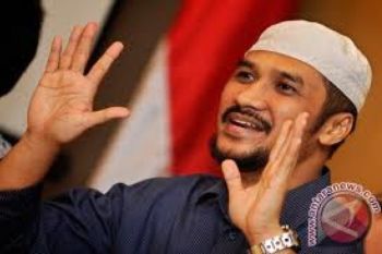 Abraham Samad Tidak Berencana Mundur Bila Century Tak Rampung