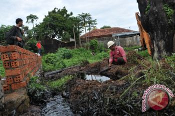 Kebocoran pipa minyak mentah diduga akibat pencurian