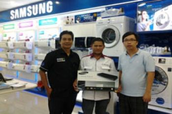 Wartawan Antara Terima Penghargaan dari Samsung