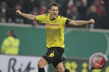 Kehl siap perkuat Dortmund hadapi Ajax