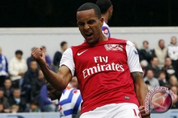 Walcott kembali masuk tim Arsenal setelah cedera bahu