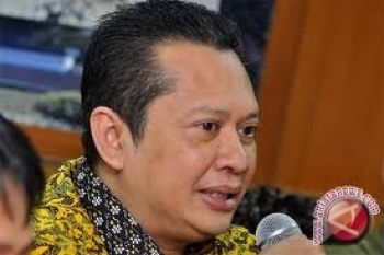 Bambang Soesatyo: Gita Lari Dari Tanggung Jawab Mendag
