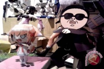  Psy "Gangnam Style" pun rambah papercraft