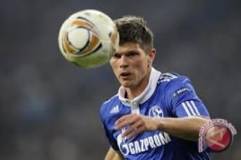  Huntelaar Digosipkan Bergabung dengan Arsenal        