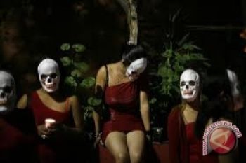 Wah, Wanita Diadili Karena Setubuhi Tengkorak