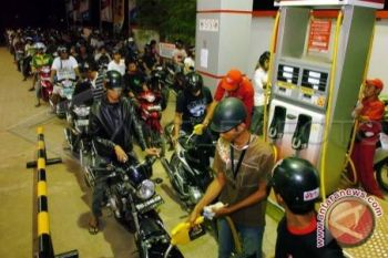 Antrian panjang solar di SPBU Lubuklinggau