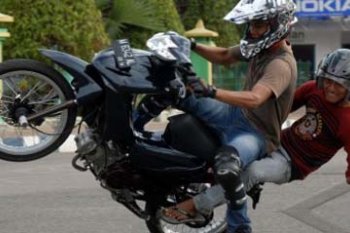 FREE STYLE