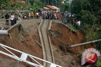 Kemenhub akan pasang alat pemantau longsor KRL