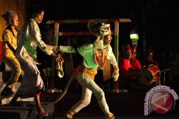 WAYANG GUNG