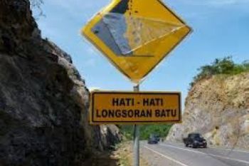 Puluhan Keluarga di Wonosobo Mengungsi Antisipasi Longsor
