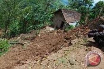 Hujan Deras, Dua Wilayah di Temanggung Longsor