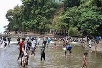 Pengembangan Pariwisata Pantai Ujungnegoro Berbasis Bisnis