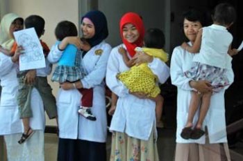 ANAK DENGAN HIV/AIDS