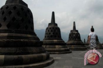 Industri pariwisata Yogyakarta protes kenaikan tarif Borobudur