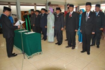 14 Pebajat Pemkot Padang Dapat Promosi dan Jabatan