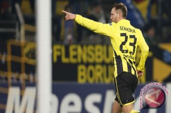 Schieber Tenggelamkan City