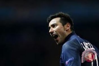 Lavezzi Antar PSG ke Puncak Grup