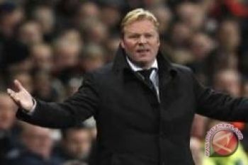 Kontrak Koeman di Feyenord Dierpanjang