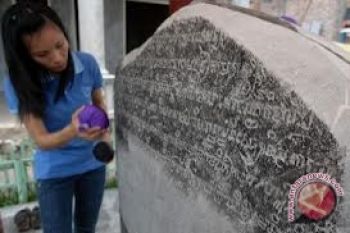 Banyak Prasasti Kuno Rusak