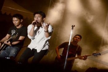 KONSER NOAH