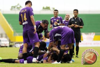 Persija bermain imbang 1-1 dengan Persita 