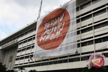 Pemanjat tebing bangga berpartisipasi di hari Antikorupsi