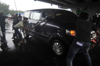 RUSAK MOBIL DINAS