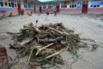 Korban Banjir Bandang Diberi Terapi Psikologi
