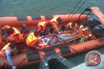 KM Gere Bakti Terbakar Di Kendari