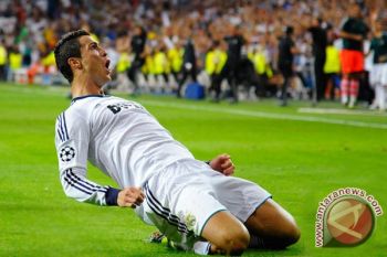  PSG incar CR7 dan Mourinho