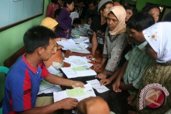 Dukcapil Barut Jemput Bola Pengurusan Akte Kelahiran 
