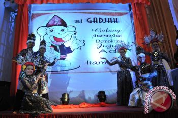 KPU Sumsel fasilitasi deklarasi damai peserta Pemilu 2014