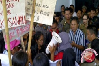 Bupati minta warga Bangka tidak termakan isu