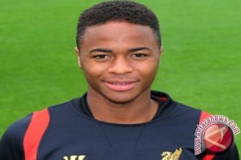  Sterling diikat kontrak oleh Liverpool 