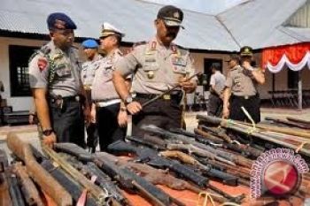 Polres Donggala Buru Kelompok Penjual Senjata Ilegal 