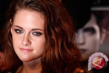 Kristen Stewart Rehat Dari Hollywood
