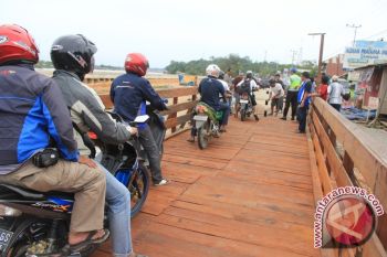 Jembatan Ulin Bujangga Beroperasi  
