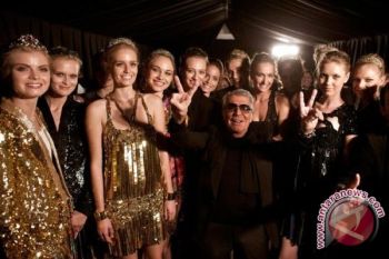  Roket berjatuhan, fashion show Israel jalan terus 