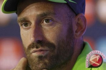 Hukuman meludah Raul Meireles dikurangi