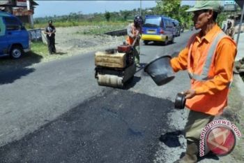 Ratusan proyek PU Palembang 100 persen selesai 