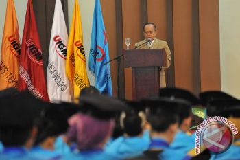 Puluhan mahasiswa ikuti kursus politik 