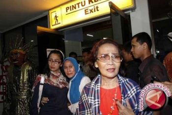 Pasca natal tiket penerbangan dari Manado turun